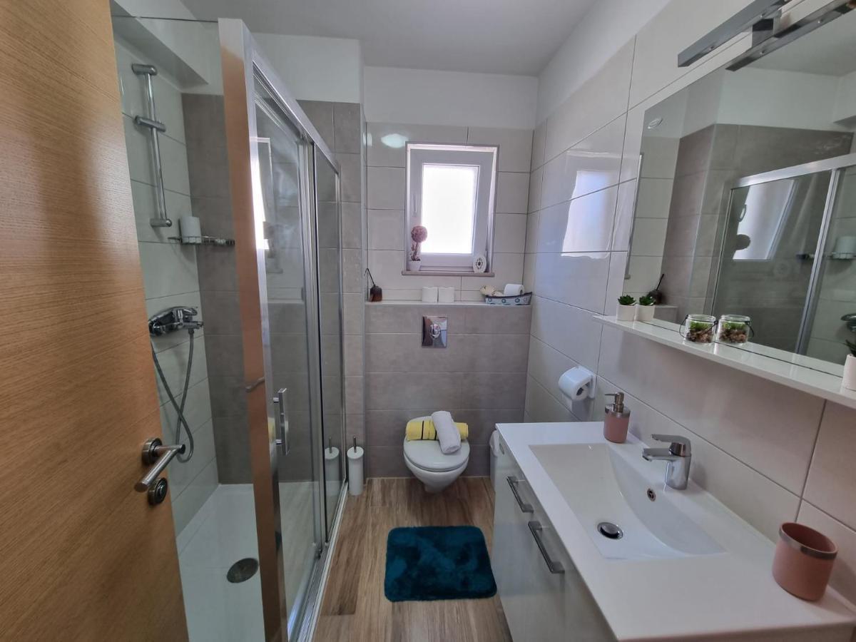 Apartman Marija Biograd Na Moru Exterior foto